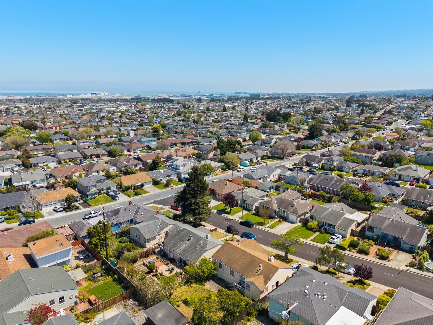 Detail Gallery Image 31 of 34 For 1659 Juniper Ave, San Bruno,  CA 94066 - 4 Beds | 2 Baths