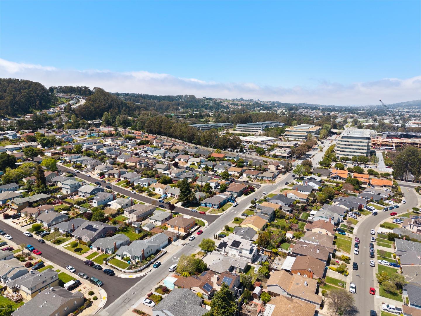 Detail Gallery Image 32 of 34 For 1659 Juniper Ave, San Bruno,  CA 94066 - 4 Beds | 2 Baths