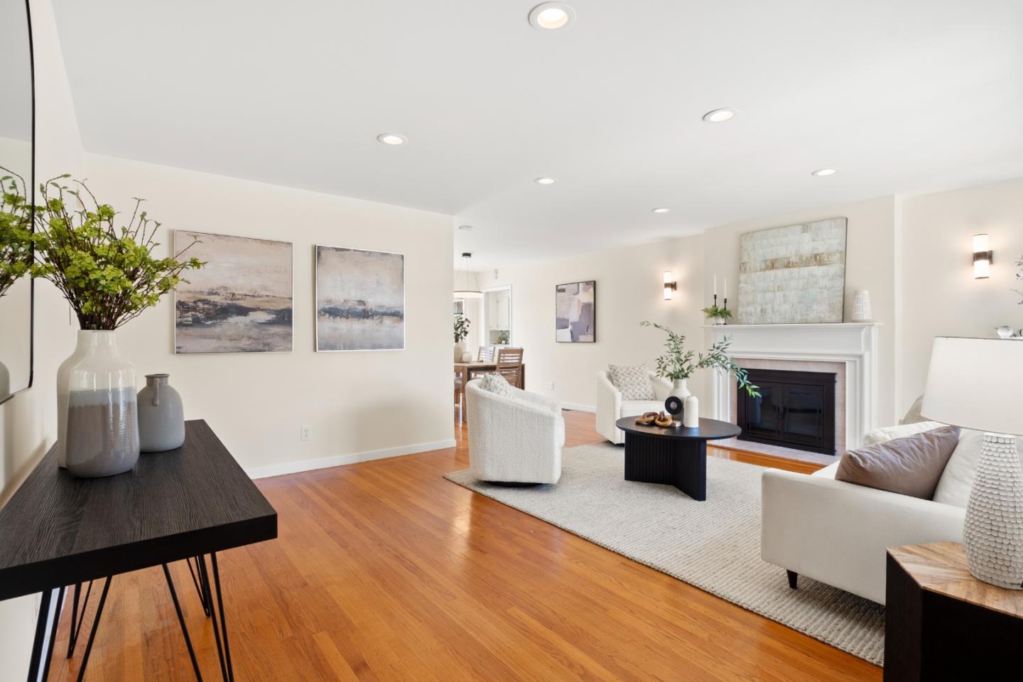 Detail Gallery Image 4 of 34 For 1659 Juniper Ave, San Bruno,  CA 94066 - 4 Beds | 2 Baths