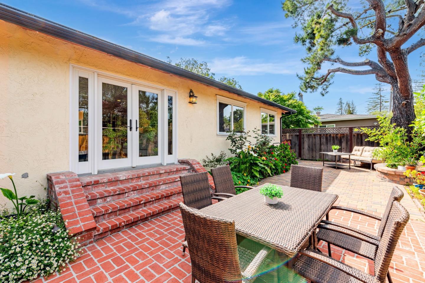 Detail Gallery Image 23 of 27 For 3135 Alameda De Las Pulgas, Menlo Park,  CA 94025 - 3 Beds | 2 Baths