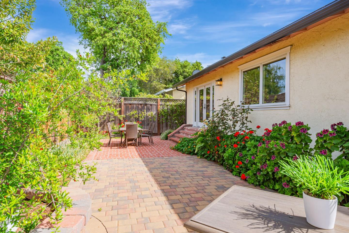 Detail Gallery Image 26 of 27 For 3135 Alameda De Las Pulgas, Menlo Park,  CA 94025 - 3 Beds | 2 Baths
