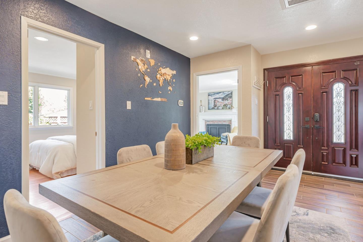 Detail Gallery Image 5 of 27 For 3135 Alameda De Las Pulgas, Menlo Park,  CA 94025 - 3 Beds | 2 Baths