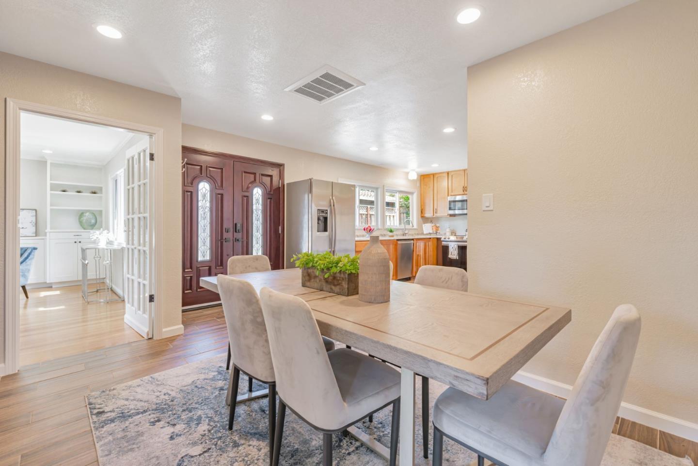 Detail Gallery Image 6 of 27 For 3135 Alameda De Las Pulgas, Menlo Park,  CA 94025 - 3 Beds | 2 Baths