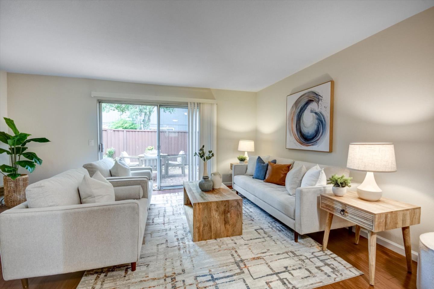 Detail Gallery Image 9 of 30 For 1111 Reed Ave #C,  Sunnyvale,  CA 94086 - 3 Beds | 1/1 Baths
