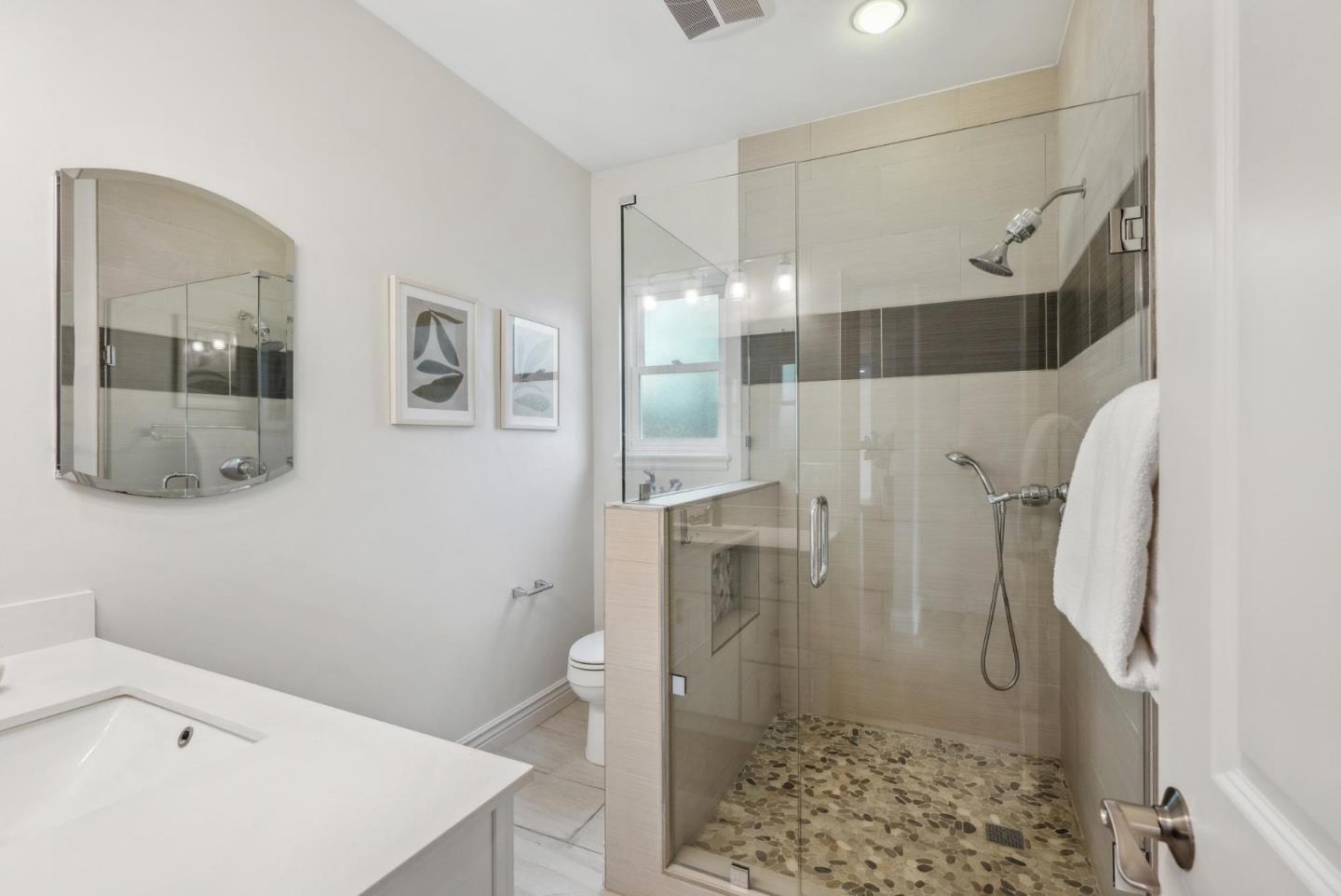 Detail Gallery Image 13 of 28 For 13229 Mcculloch Ave, Saratoga,  CA 95070 - 4 Beds | 2/1 Baths