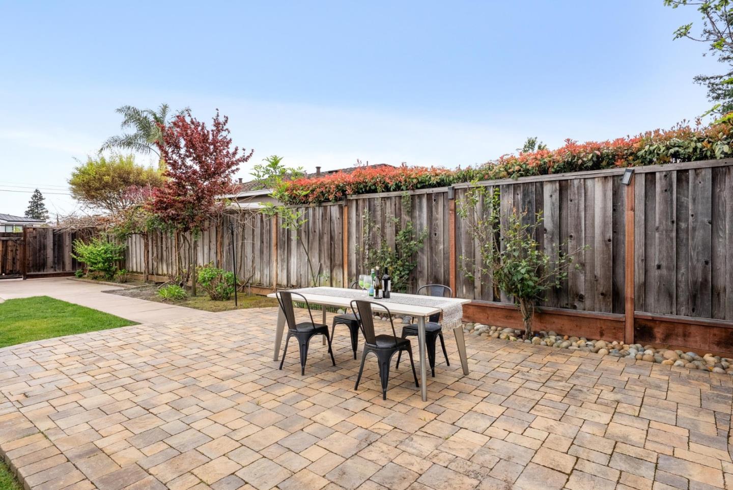 Detail Gallery Image 21 of 28 For 13229 Mcculloch Ave, Saratoga,  CA 95070 - 4 Beds | 2/1 Baths
