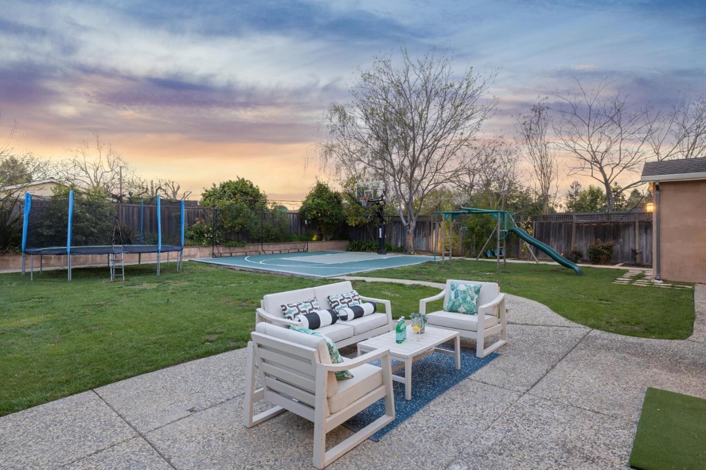Detail Gallery Image 23 of 28 For 13229 Mcculloch Ave, Saratoga,  CA 95070 - 4 Beds | 2/1 Baths
