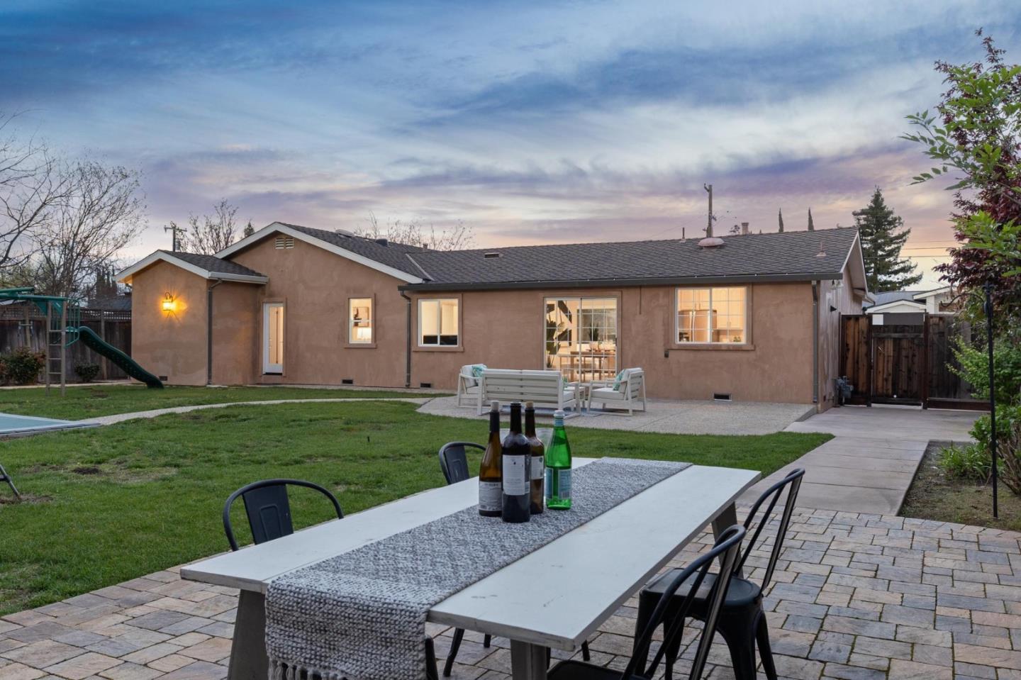 Detail Gallery Image 24 of 28 For 13229 Mcculloch Ave, Saratoga,  CA 95070 - 4 Beds | 2/1 Baths
