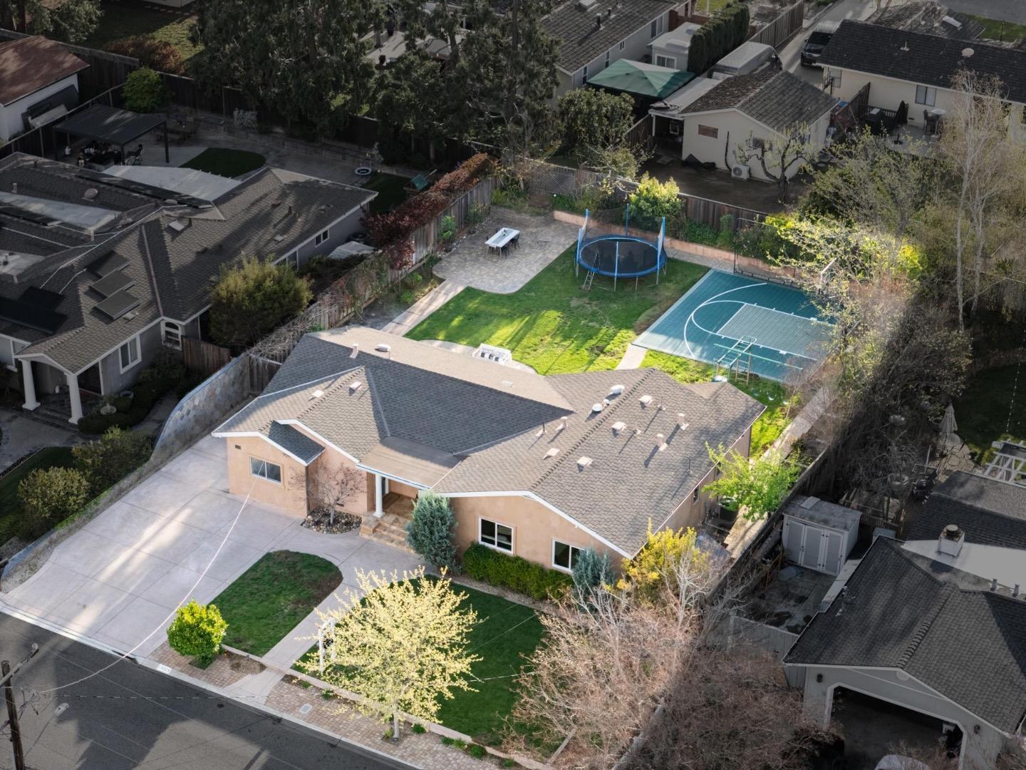 Detail Gallery Image 26 of 28 For 13229 Mcculloch Ave, Saratoga,  CA 95070 - 4 Beds | 2/1 Baths
