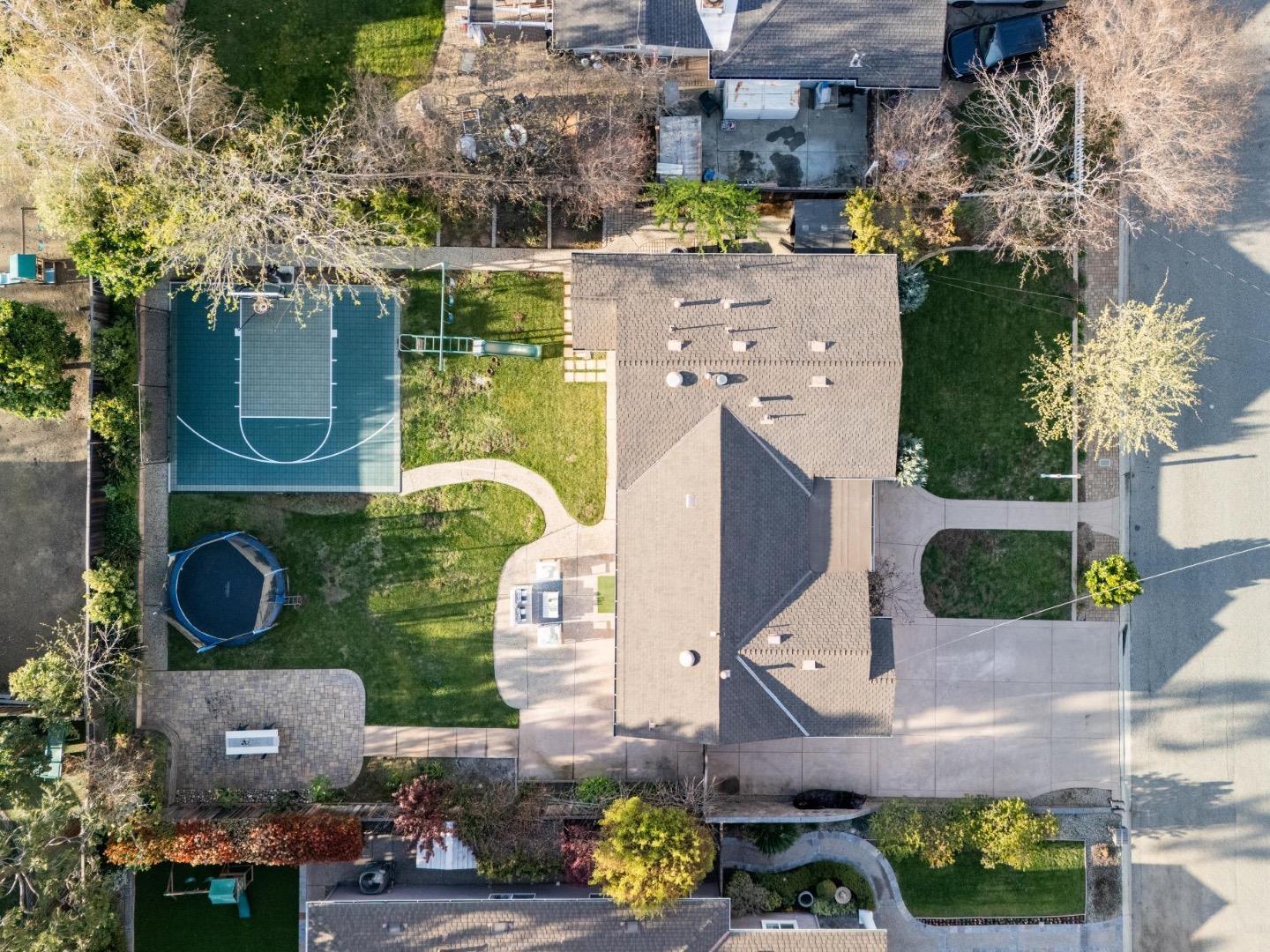 Detail Gallery Image 27 of 28 For 13229 Mcculloch Ave, Saratoga,  CA 95070 - 4 Beds | 2/1 Baths