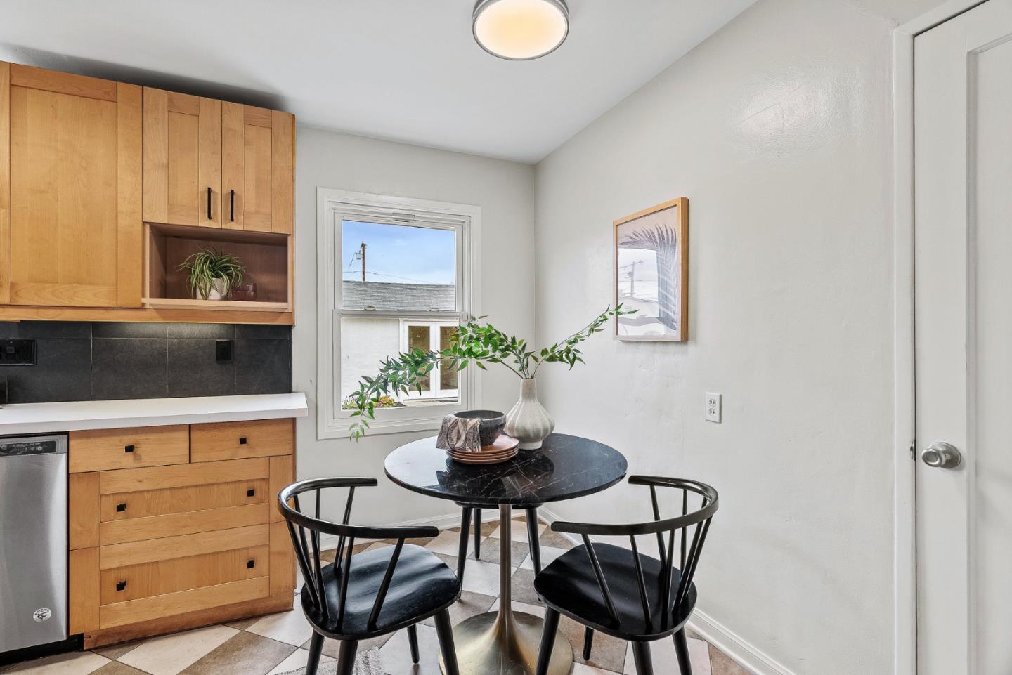Detail Gallery Image 10 of 33 For 349 N Murphy Ave, Sunnyvale,  CA 94085 - 3 Beds | 1 Baths