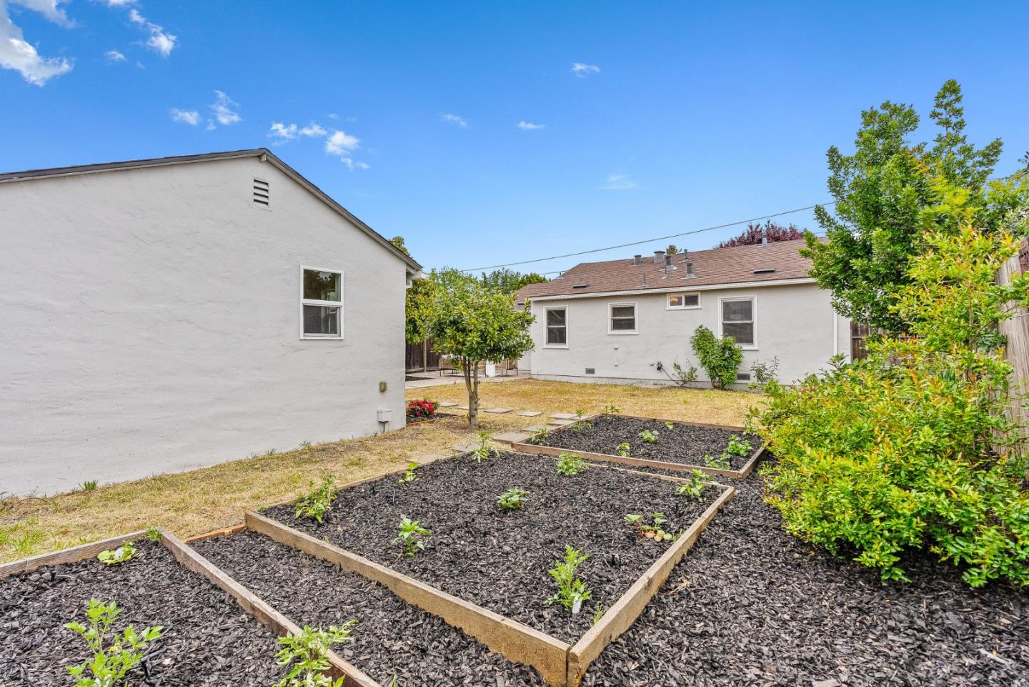 Detail Gallery Image 25 of 33 For 349 N Murphy Ave, Sunnyvale,  CA 94085 - 3 Beds | 1 Baths