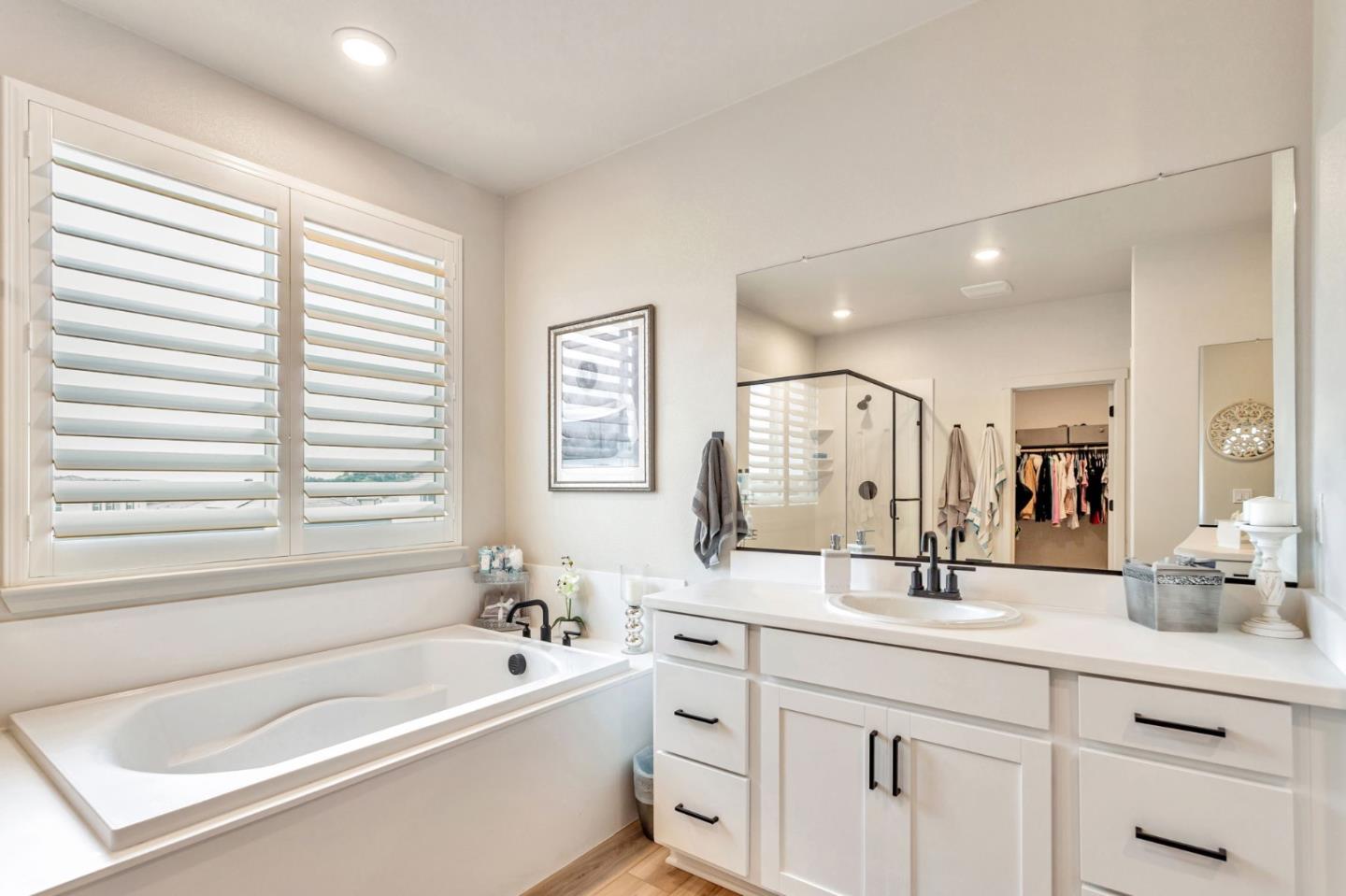 Detail Gallery Image 61 of 101 For 172 Vienna Way, Hollister,  CA 95023 - 4 Beds | 3/1 Baths