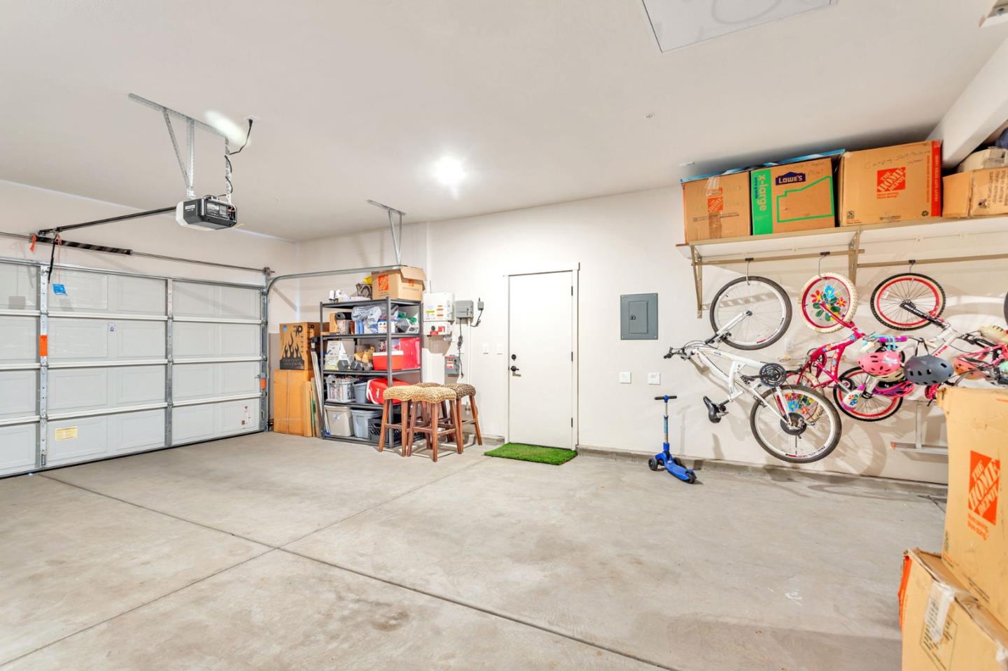 Detail Gallery Image 73 of 101 For 172 Vienna Way, Hollister,  CA 95023 - 4 Beds | 3/1 Baths