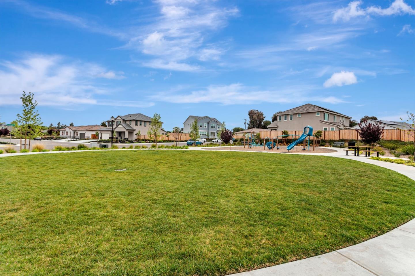 Detail Gallery Image 81 of 101 For 172 Vienna Way, Hollister,  CA 95023 - 4 Beds | 3/1 Baths