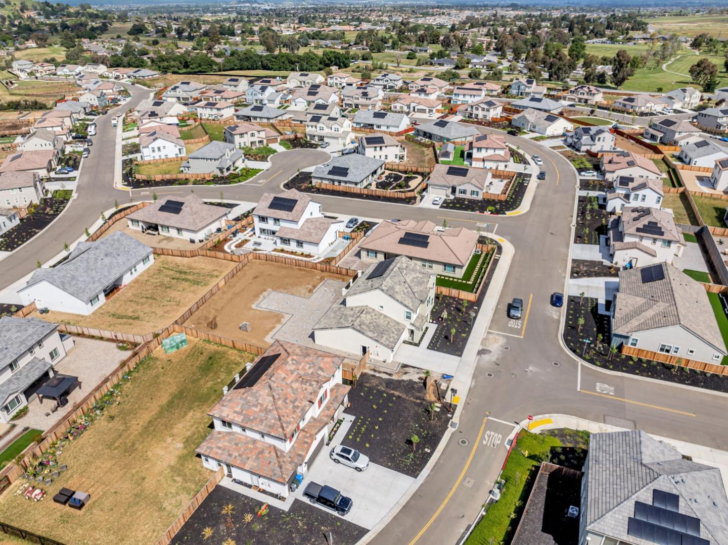 Detail Gallery Image 89 of 101 For 172 Vienna Way, Hollister,  CA 95023 - 4 Beds | 3/1 Baths