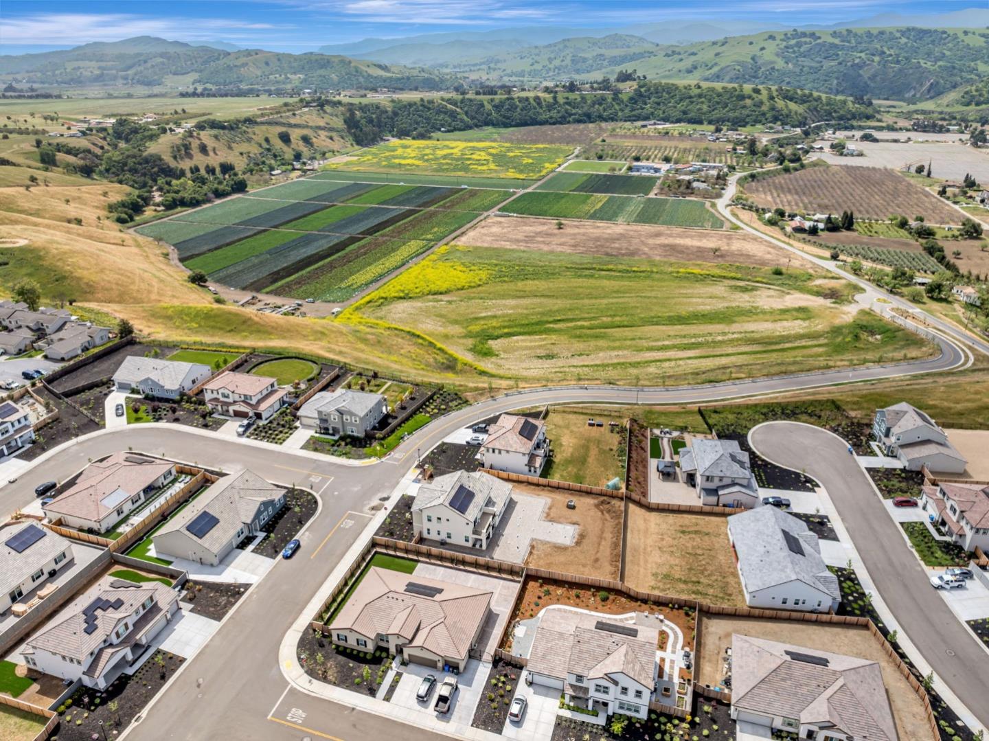 Detail Gallery Image 96 of 101 For 172 Vienna Way, Hollister,  CA 95023 - 4 Beds | 3/1 Baths