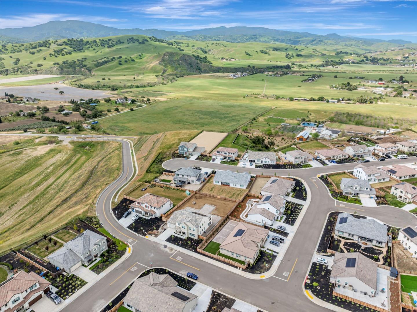 Detail Gallery Image 97 of 101 For 172 Vienna Way, Hollister,  CA 95023 - 4 Beds | 3/1 Baths