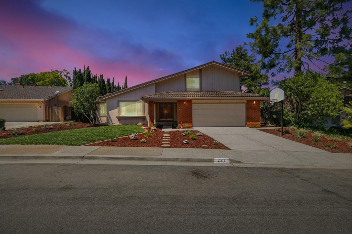 Detail Gallery Image 2 of 87 For 721 Boonewood Ct, San Jose,  CA 95120 - 5 Beds | 3 Baths