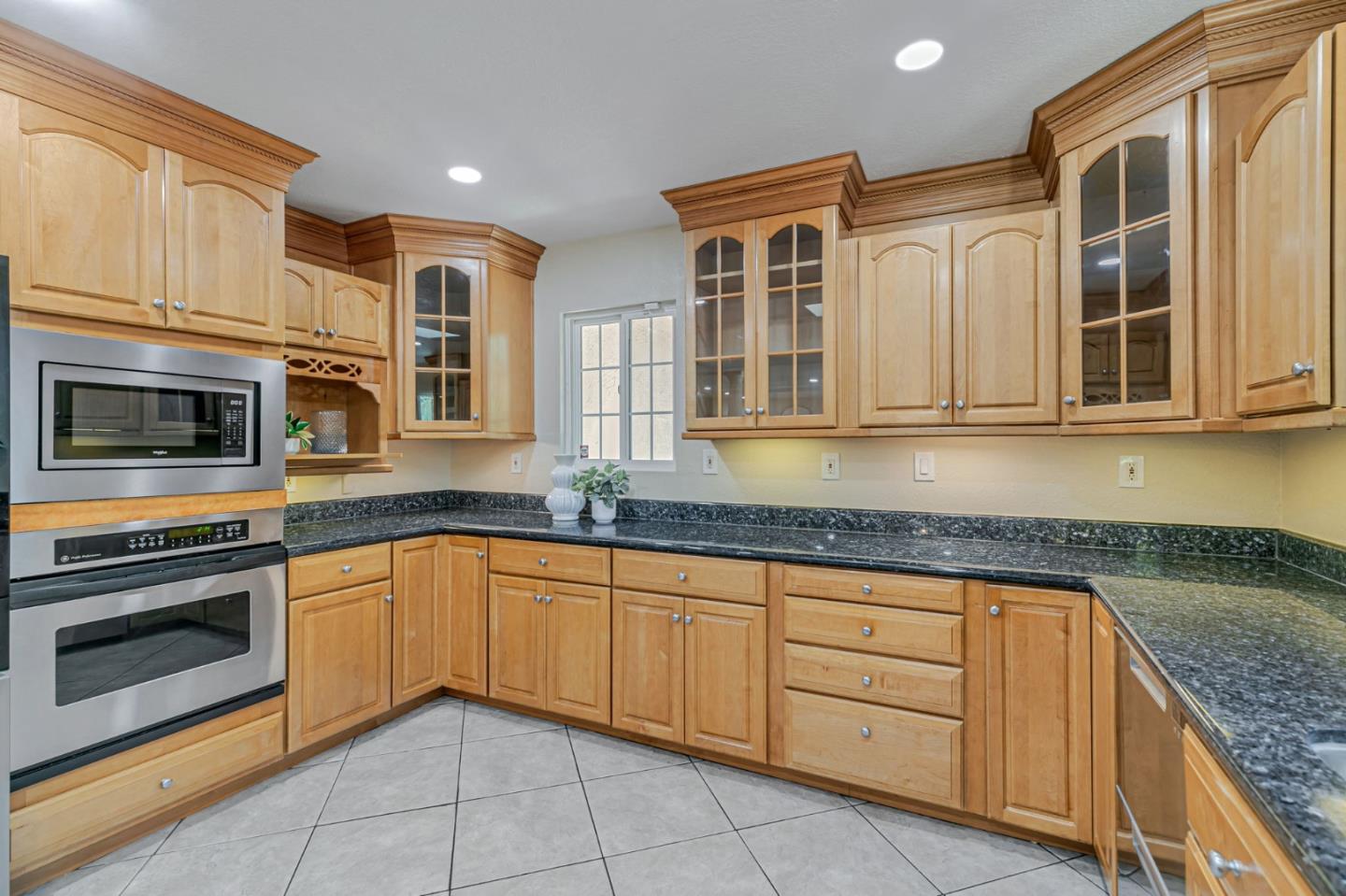 Detail Gallery Image 35 of 87 For 721 Boonewood Ct, San Jose,  CA 95120 - 5 Beds | 3 Baths