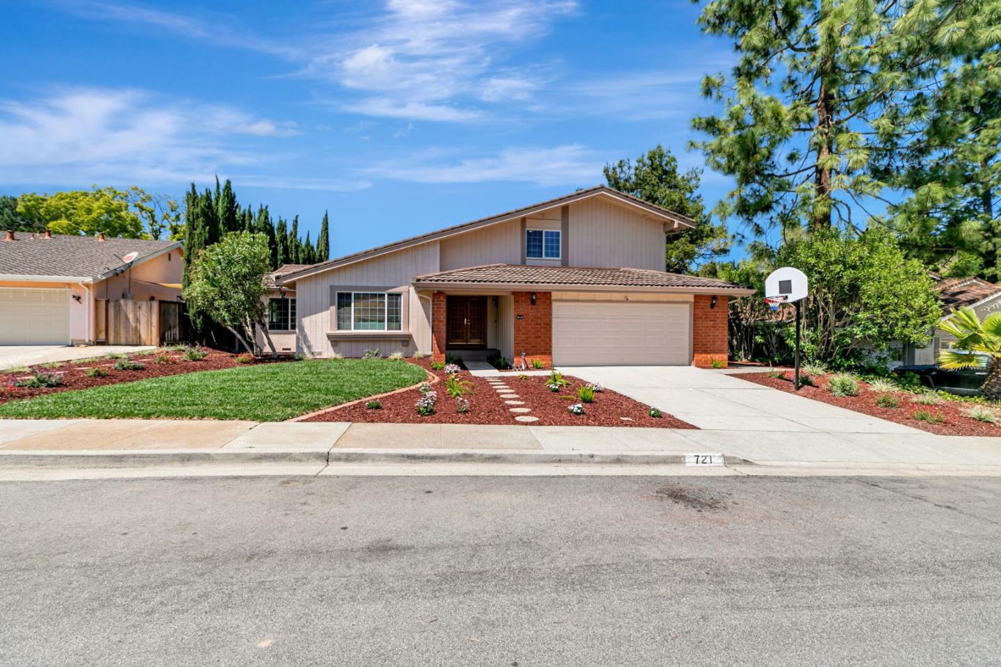 Detail Gallery Image 5 of 87 For 721 Boonewood Ct, San Jose,  CA 95120 - 5 Beds | 3 Baths