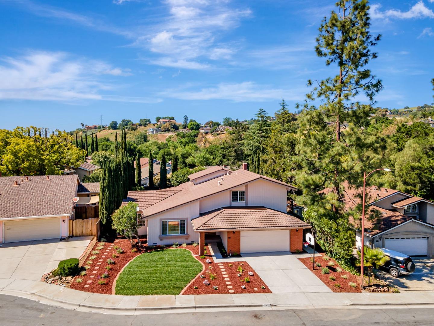 Detail Gallery Image 82 of 87 For 721 Boonewood Ct, San Jose,  CA 95120 - 5 Beds | 3 Baths