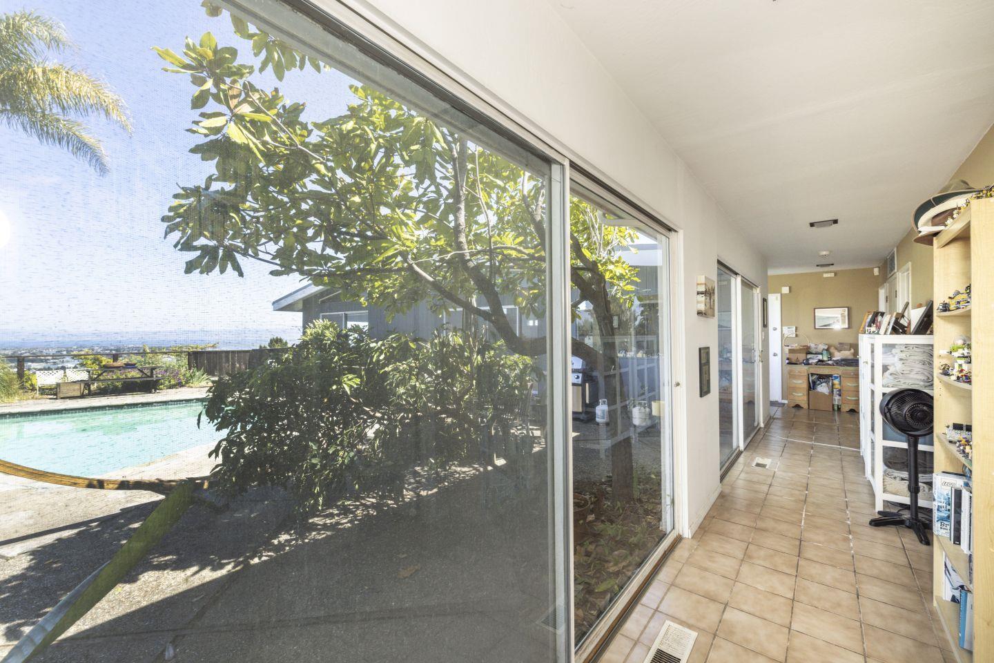 Detail Gallery Image 15 of 26 For 1306 Talbryn Dr, Belmont,  CA 94002 - 3 Beds | 2/1 Baths