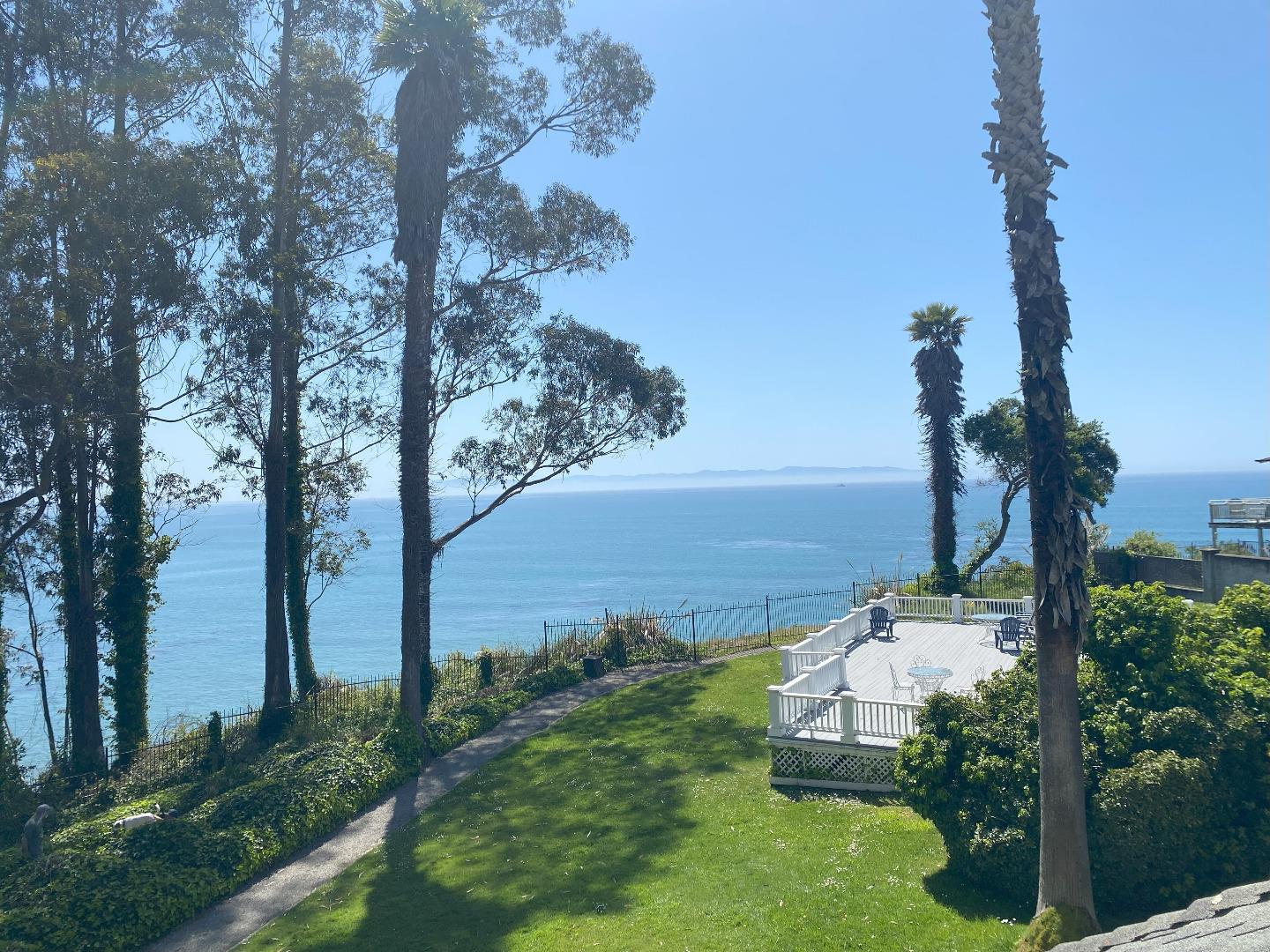 Detail Gallery Image 26 of 96 For 620 El Salto Drive, Capitola,  CA 95010 - 14 Beds | 12 Baths
