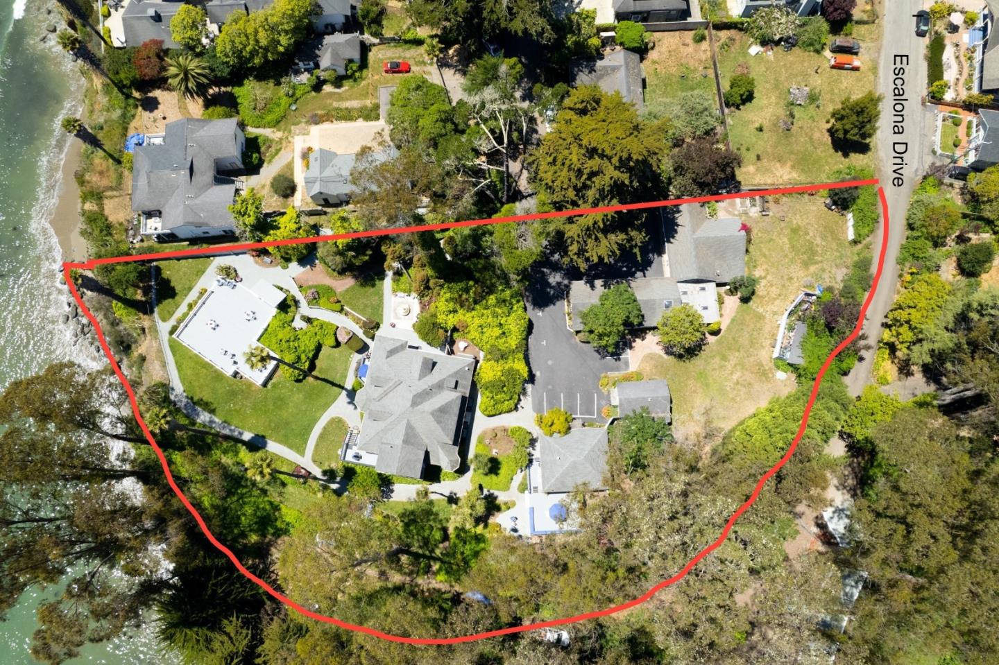 Detail Gallery Image 34 of 96 For 620 El Salto Drive, Capitola,  CA 95010 - 14 Beds | 12 Baths