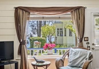 Detail Gallery Image 62 of 96 For 620 El Salto Drive, Capitola,  CA 95010 - 14 Beds | 12 Baths