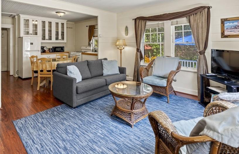 Detail Gallery Image 67 of 96 For 620 El Salto Drive, Capitola,  CA 95010 - 14 Beds | 12 Baths