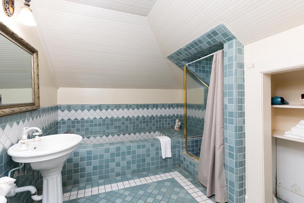 Detail Gallery Image 85 of 96 For 620 El Salto Drive, Capitola,  CA 95010 - 14 Beds | 12 Baths