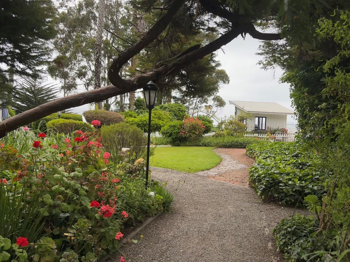Detail Gallery Image 9 of 96 For 620 El Salto Drive, Capitola,  CA 95010 - 14 Beds | 12 Baths
