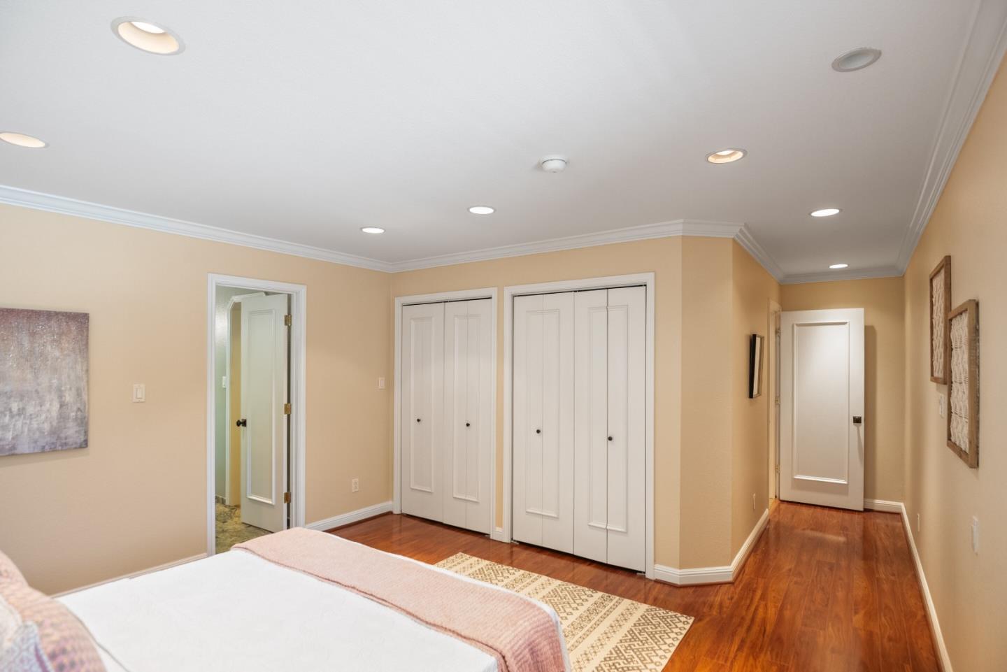 Detail Gallery Image 17 of 48 For 817 Schiele Ave, San Jose,  CA 95126 - 4 Beds | 2/1 Baths