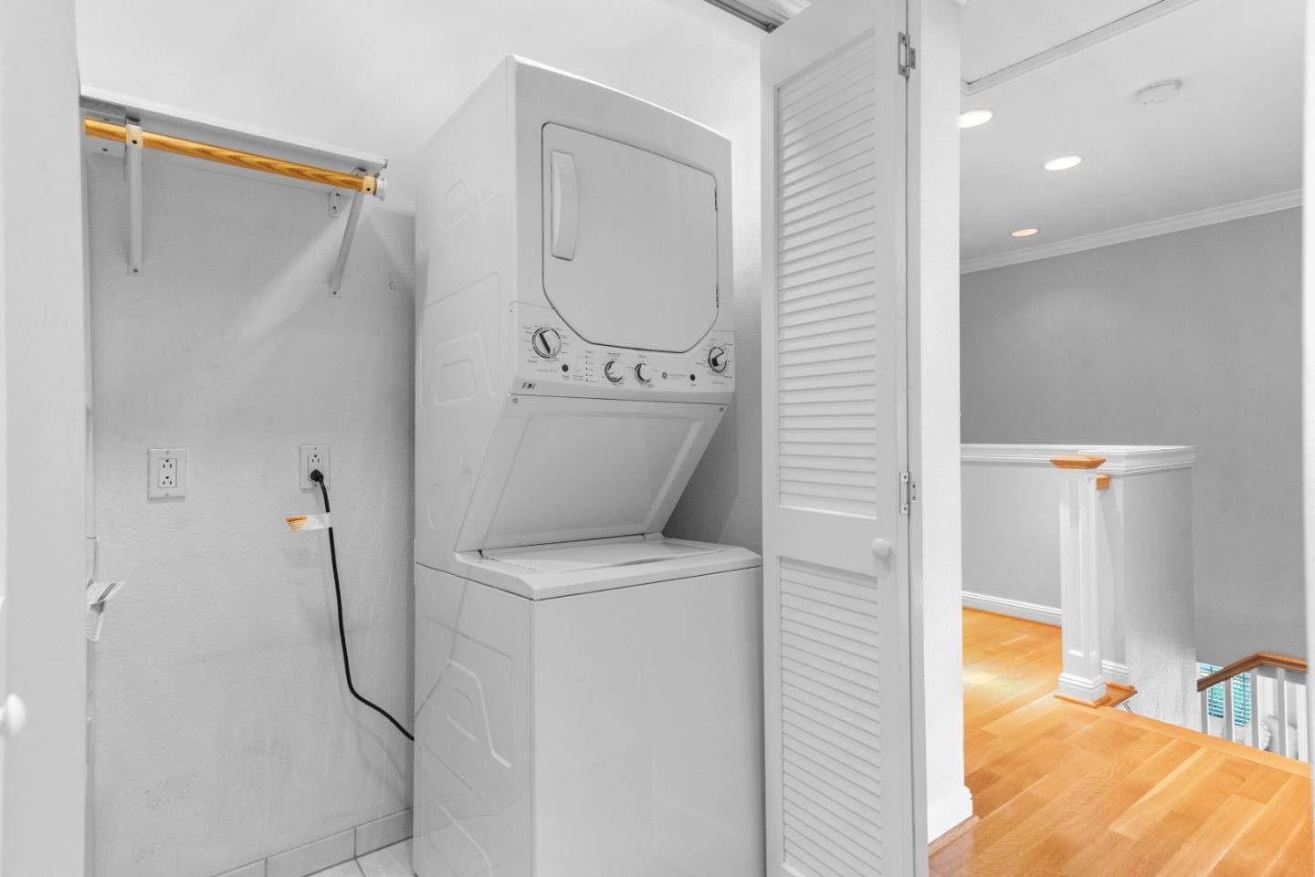 Detail Gallery Image 28 of 48 For 817 Schiele Ave, San Jose,  CA 95126 - 4 Beds | 2/1 Baths