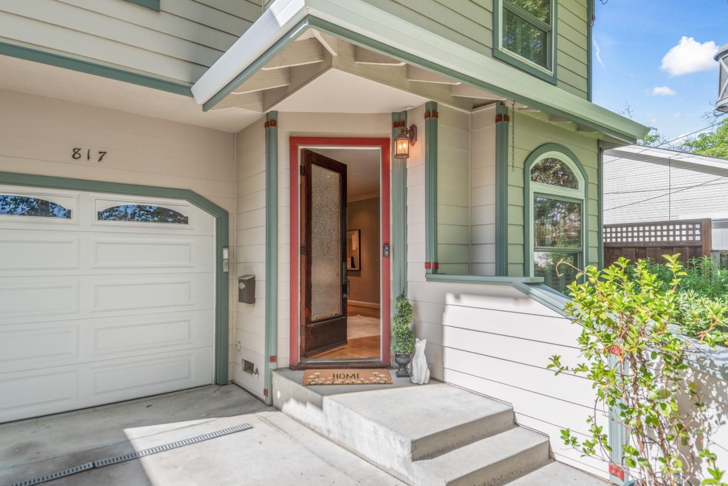 Detail Gallery Image 3 of 48 For 817 Schiele Ave, San Jose,  CA 95126 - 4 Beds | 2/1 Baths