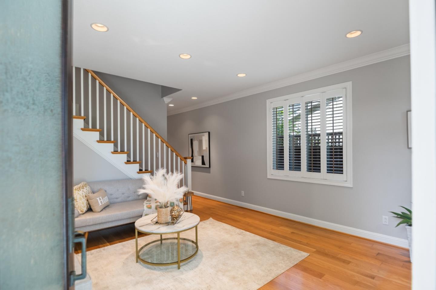 Detail Gallery Image 4 of 48 For 817 Schiele Ave, San Jose,  CA 95126 - 4 Beds | 2/1 Baths