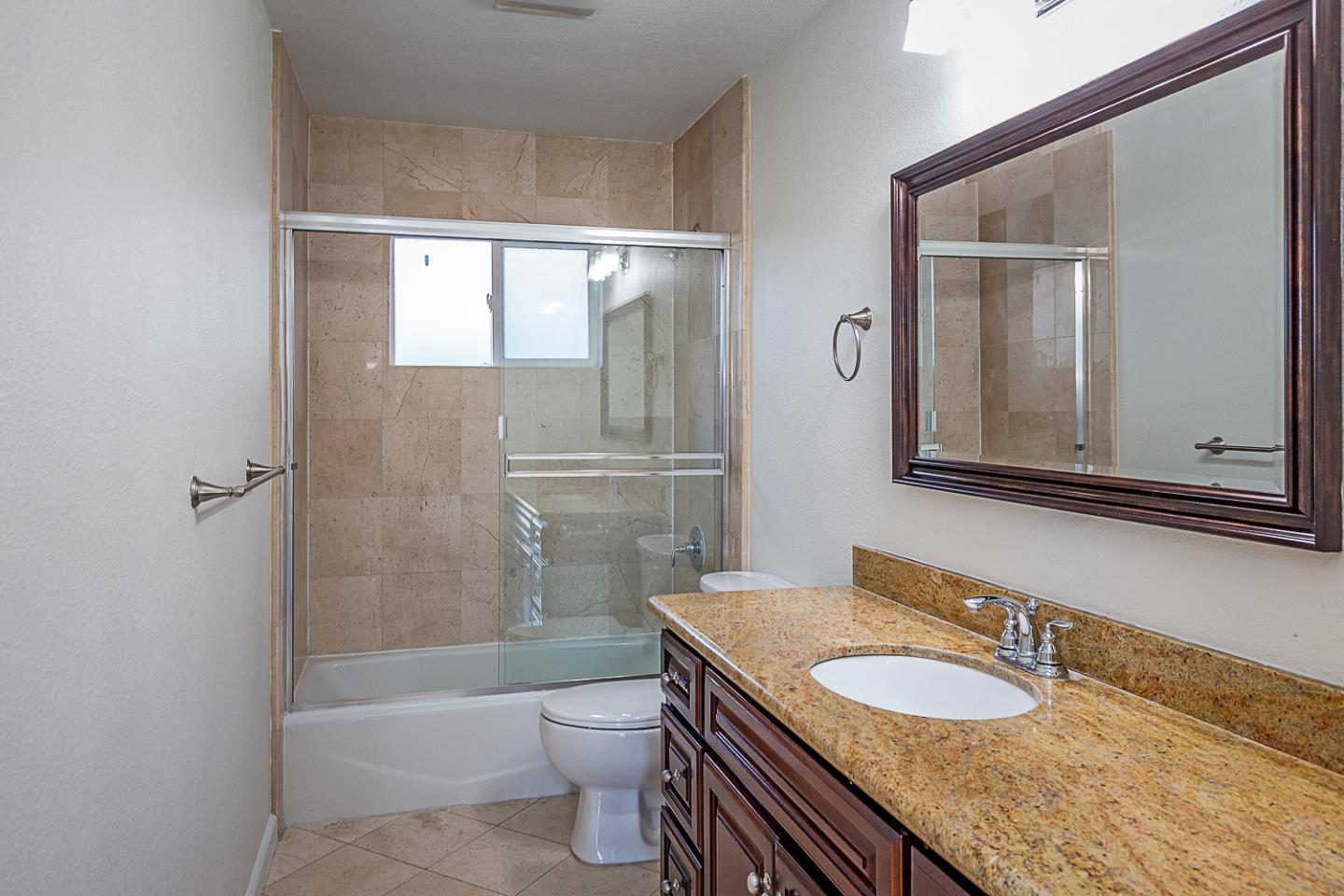 Detail Gallery Image 15 of 33 For 958 Ginger Ln, San Jose,  CA 95128 - 4 Beds | 3 Baths