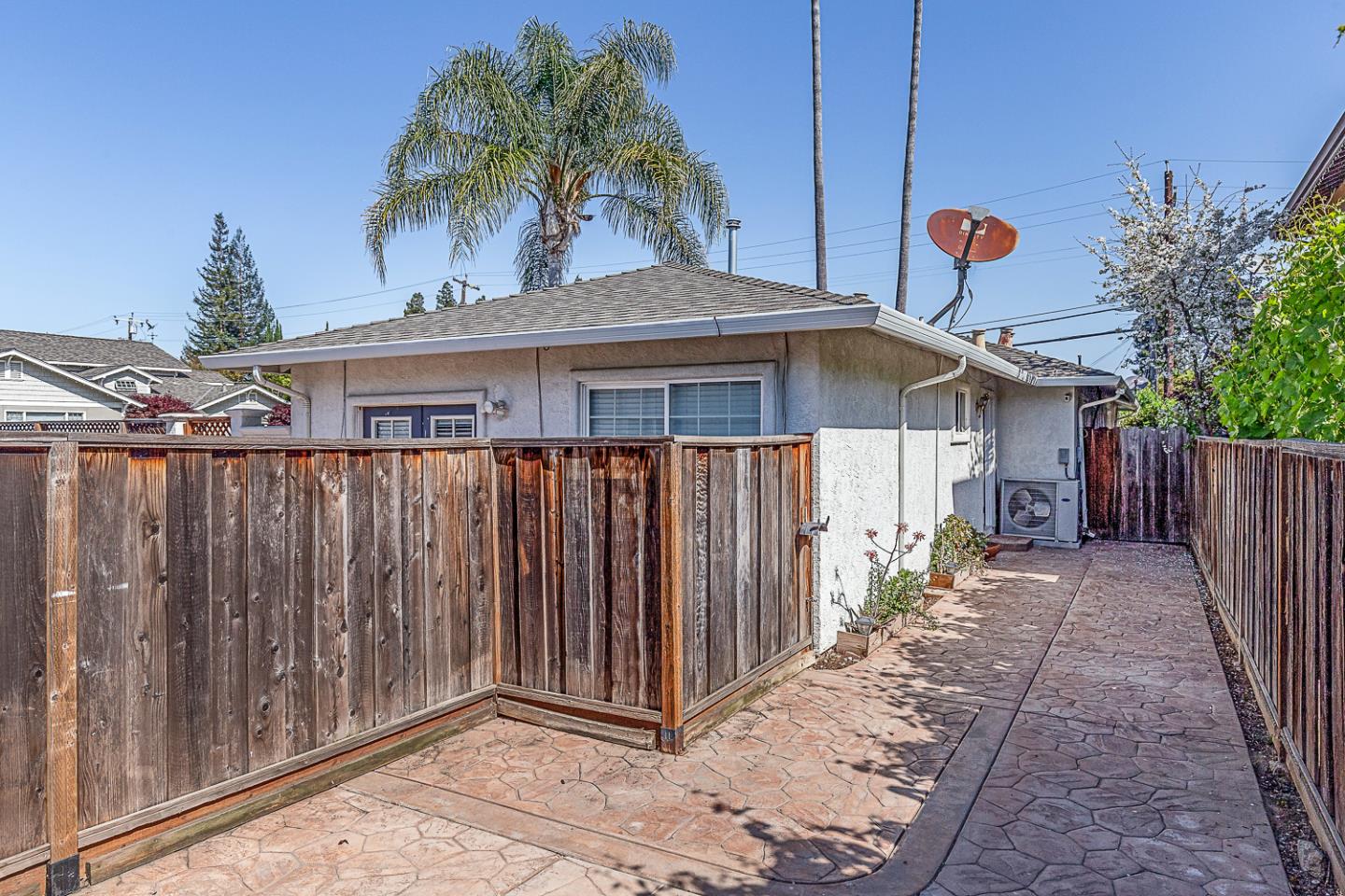 Detail Gallery Image 29 of 33 For 958 Ginger Ln, San Jose,  CA 95128 - 4 Beds | 3 Baths