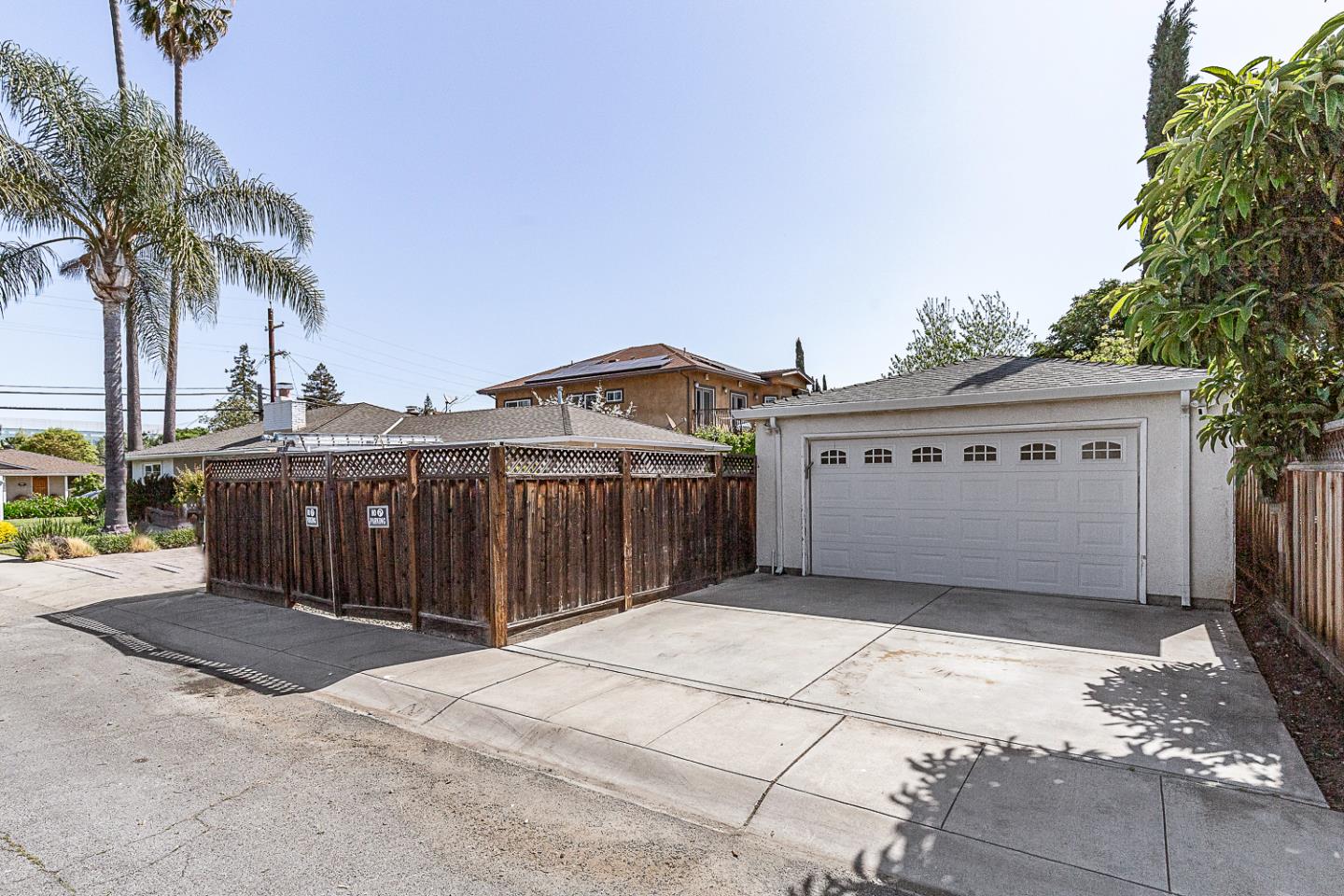 Detail Gallery Image 3 of 33 For 958 Ginger Ln, San Jose,  CA 95128 - 4 Beds | 3 Baths
