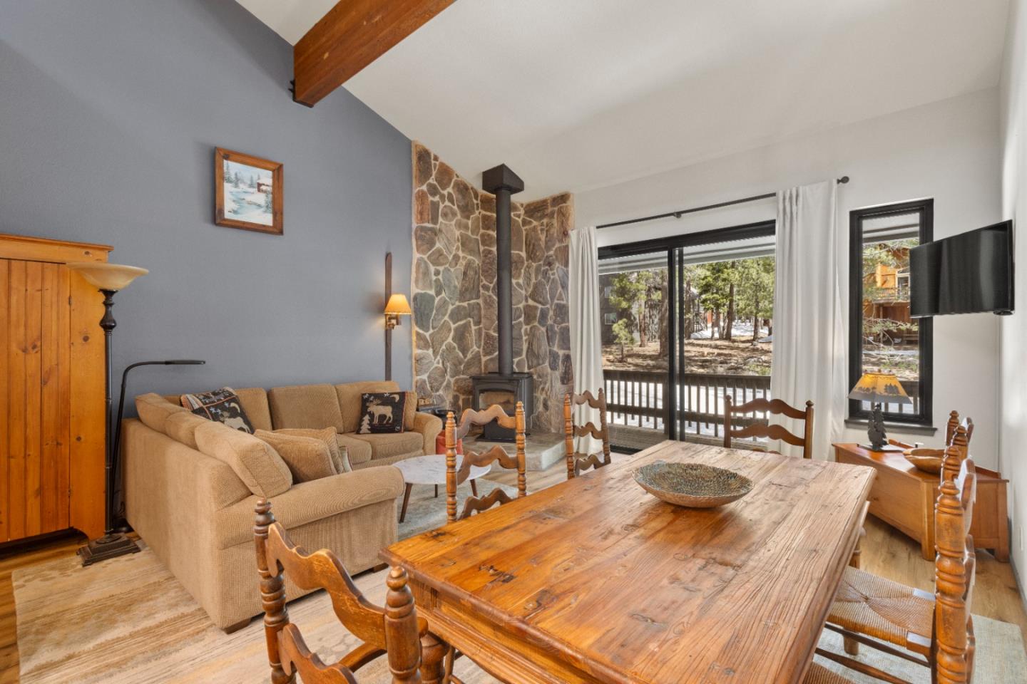 Detail Gallery Image 15 of 42 For 12803 Northwoods Blvd #01,  Truckee,  CA 96161 - 3 Beds | 2 Baths