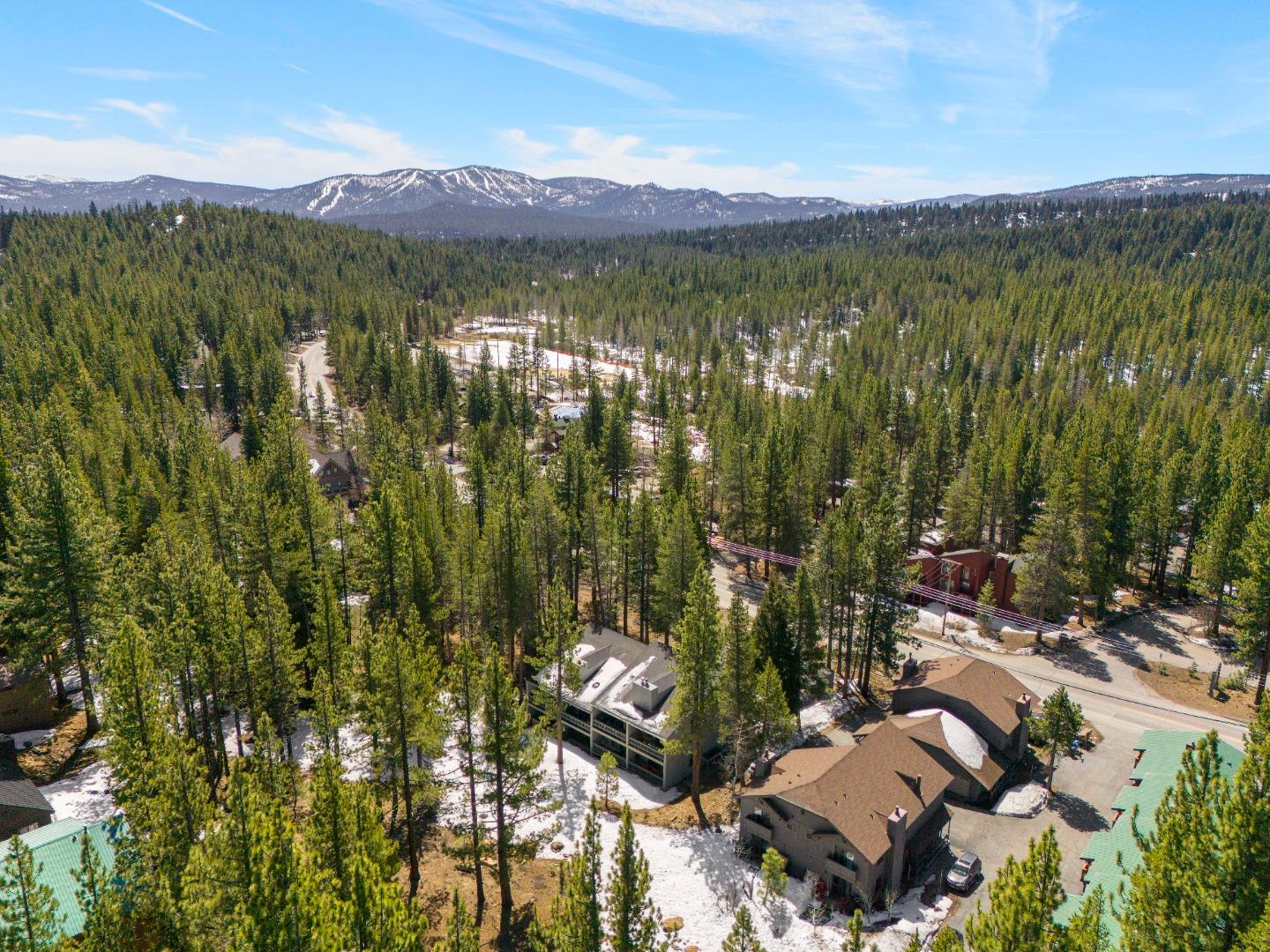 Detail Gallery Image 33 of 42 For 12803 Northwoods Blvd #01,  Truckee,  CA 96161 - 3 Beds | 2 Baths