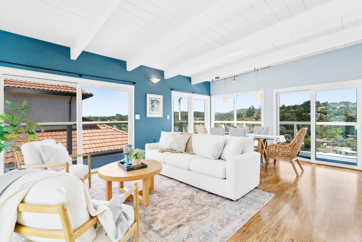 Detail Gallery Image 10 of 46 For 247 Rio Del Mar Blvd, Aptos,  CA 95003 - 3 Beds | 2/1 Baths