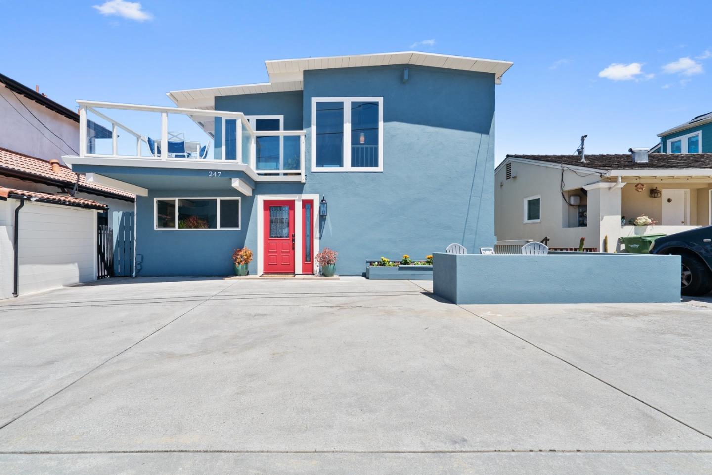 Detail Gallery Image 2 of 46 For 247 Rio Del Mar Blvd, Aptos,  CA 95003 - 3 Beds | 2/1 Baths