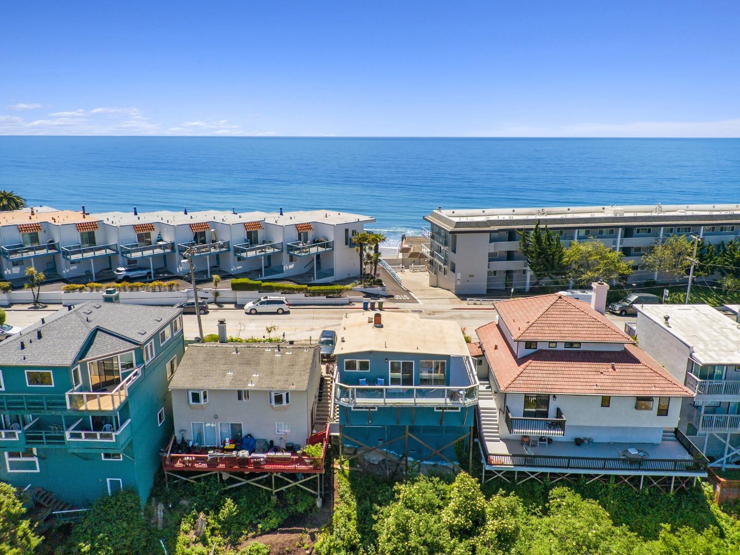 Detail Gallery Image 43 of 46 For 247 Rio Del Mar Blvd, Aptos,  CA 95003 - 3 Beds | 2/1 Baths