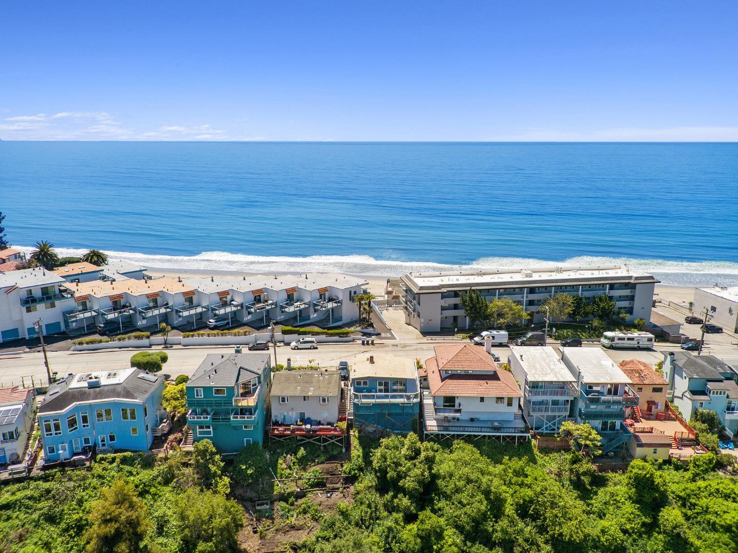 Detail Gallery Image 44 of 46 For 247 Rio Del Mar Blvd, Aptos,  CA 95003 - 3 Beds | 2/1 Baths