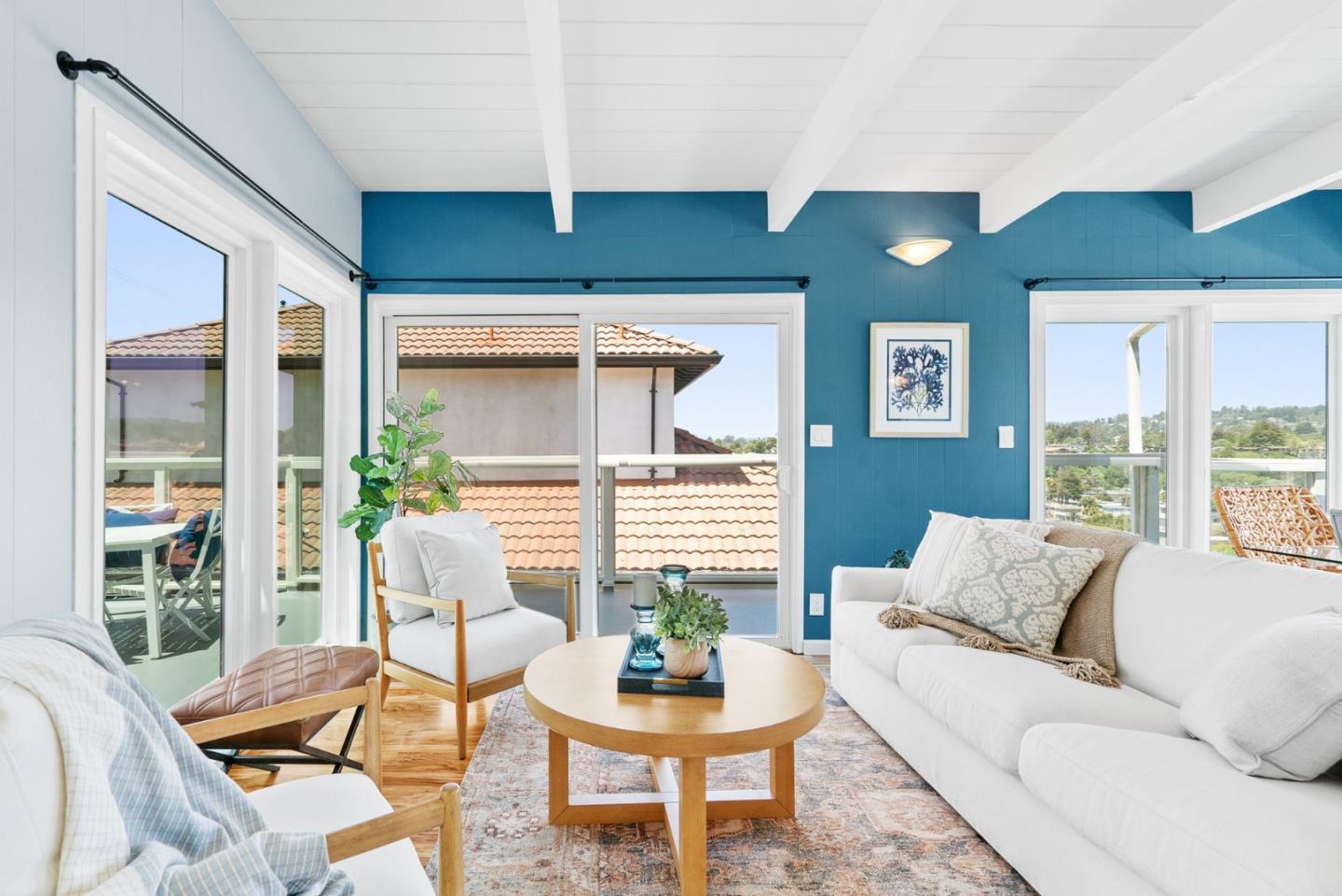 Detail Gallery Image 5 of 46 For 247 Rio Del Mar Blvd, Aptos,  CA 95003 - 3 Beds | 2/1 Baths