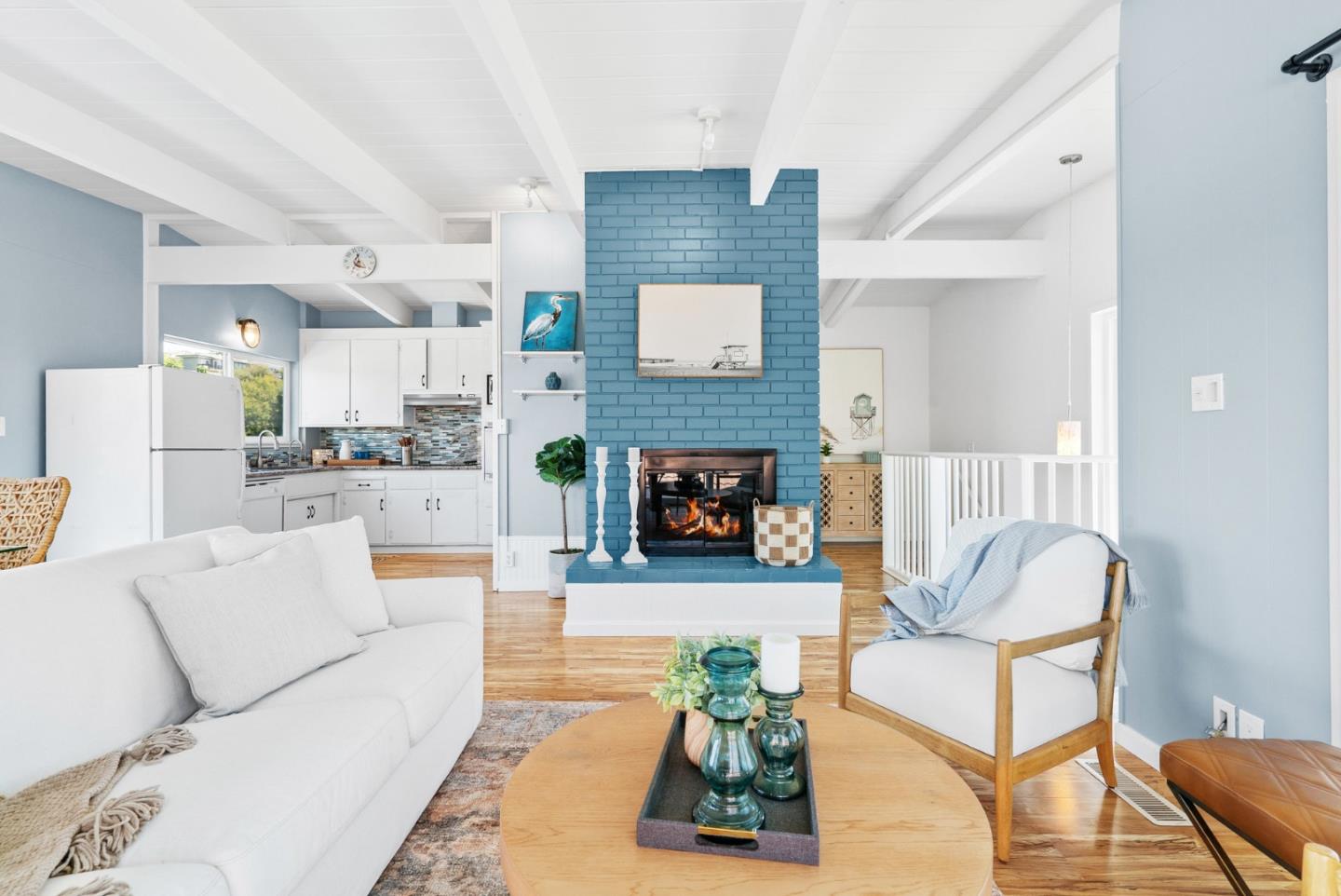 Detail Gallery Image 9 of 46 For 247 Rio Del Mar Blvd, Aptos,  CA 95003 - 3 Beds | 2/1 Baths