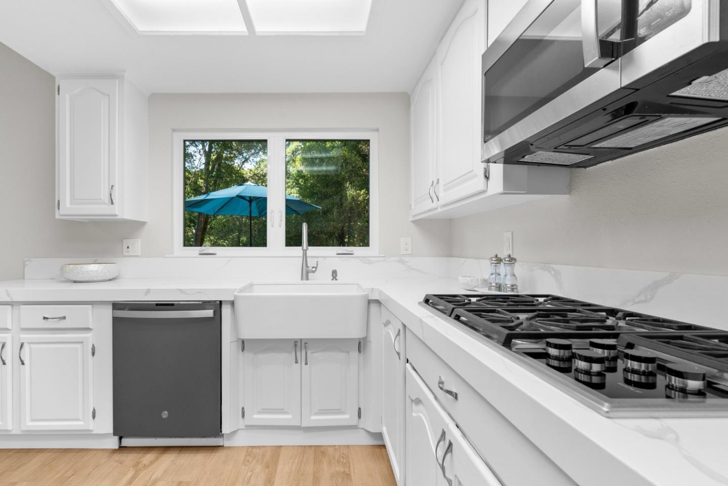Detail Gallery Image 19 of 78 For 3580 Misty Ln, Aptos,  CA 95003 - 4 Beds | 3/1 Baths