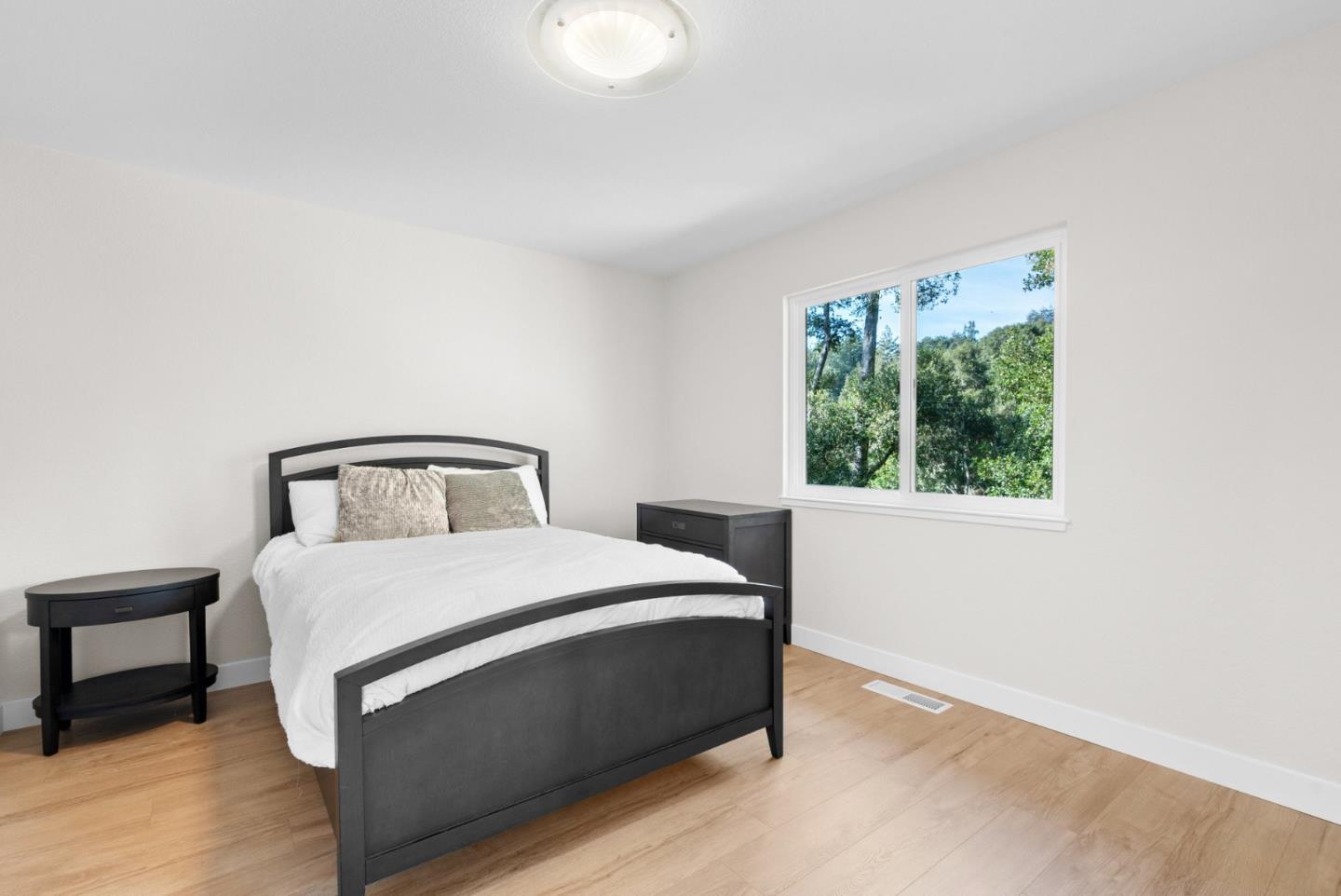 Detail Gallery Image 33 of 78 For 3580 Misty Ln, Aptos,  CA 95003 - 4 Beds | 3/1 Baths